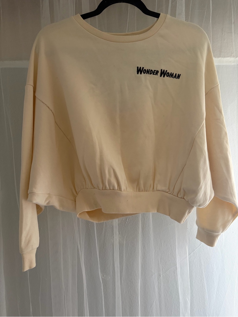 Zara Cream Wonder Woman Cropped Sweatshirt